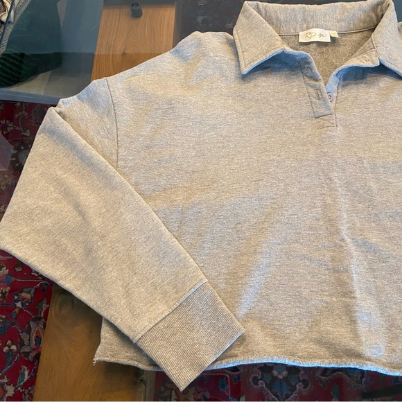 Cropped Fleece Polo - Picture 3 of 5